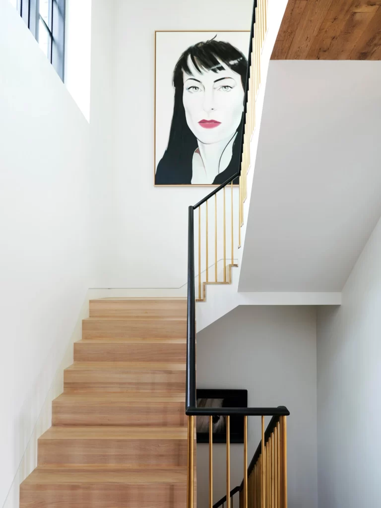 Open staircase with a central void. Portrait by Christoph Schellberg.